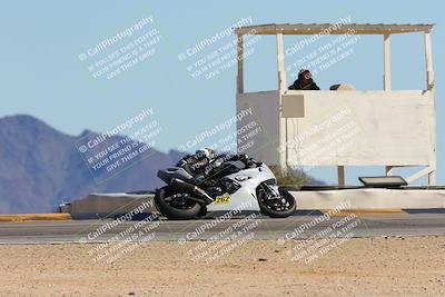 media/Feb-11-2024-CVMA (Sun) [[883485a079]]/Race 11 Amateur Supersport Open/